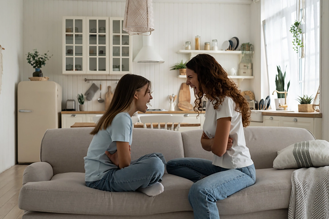 telos-teen-behavior-feat Teen fighting with family